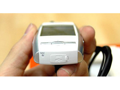 ���ǣ�Samsung��YP-T8V��256MB�� ��1��