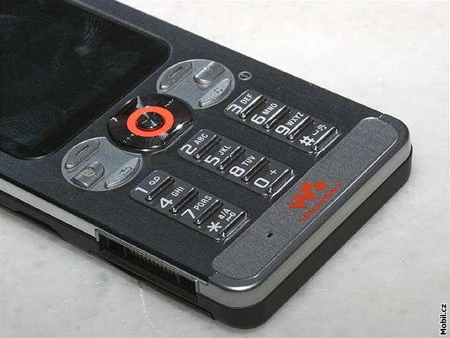 ������������ ����W880��μ���������ͼƬ����,ͼ4-ZOL�йش����ߵ�4��