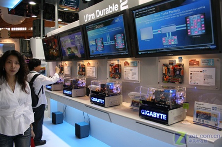 Computex07������Я��ǿ��������չ��ͼƬ����,ͼ4-ZOL�йش����ߵ�4��