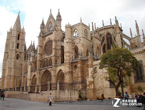 大C游世界 西班牙莱昂哪里最值得玩?_尼康 D