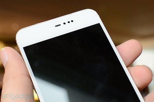 8月即将上市 魅族MX2纯白色版上手玩_魅族 M