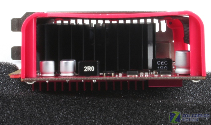 �����ױ� ȫ����Ƭ1GB 8600GTӦ�ý���ͼƬ����,ͼ4-ZOL�йش����ߵ�4��
