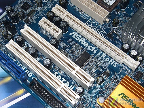 ���棨Asrock��ConRoe1333-D667 R1.0ͼƬ���� ��8�� -ZOL�йش����ߵ�8��