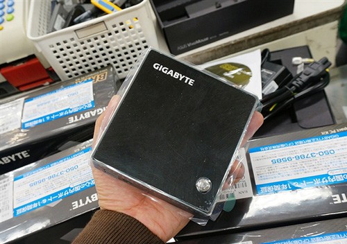 性能平台巴掌大 技嘉超级迷你电脑开卖_主板新