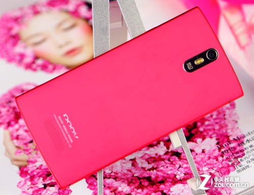 自拍神键+全能美颜 <em>朵唯iSuper S2</em>图赏-全能美