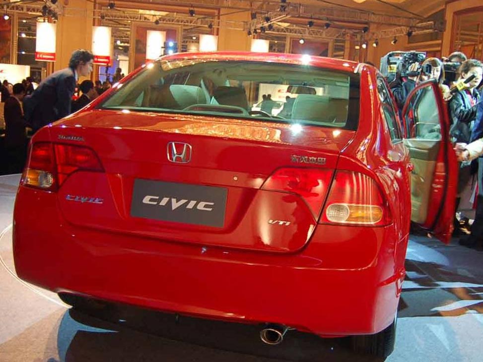 东风本田思域 1.8 vti at