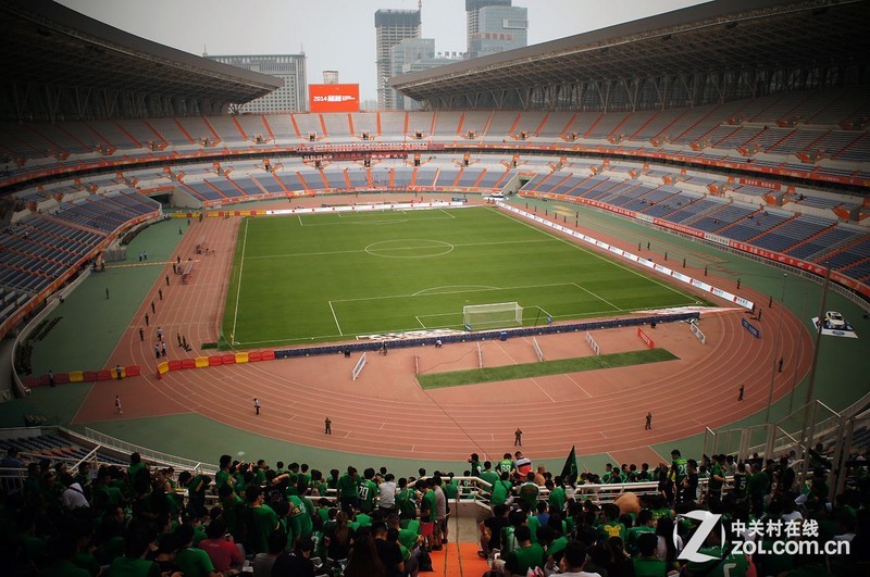 鲁能大球场座位