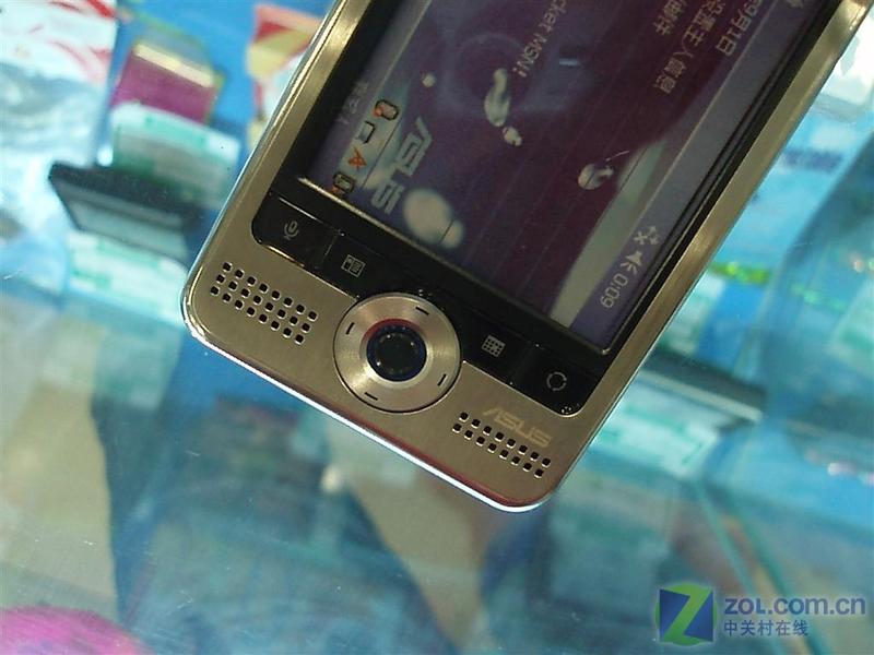 ��˶��ASUS��MyPal A686 ��1��