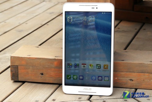 双卡双待通话四核 华硕FE131精美图赏