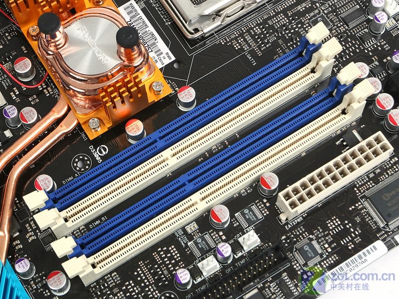 ��˶��ASUS��Maximus ExtremeͼƬ���� ��7�� -ZOL�йش����ߵ�7��