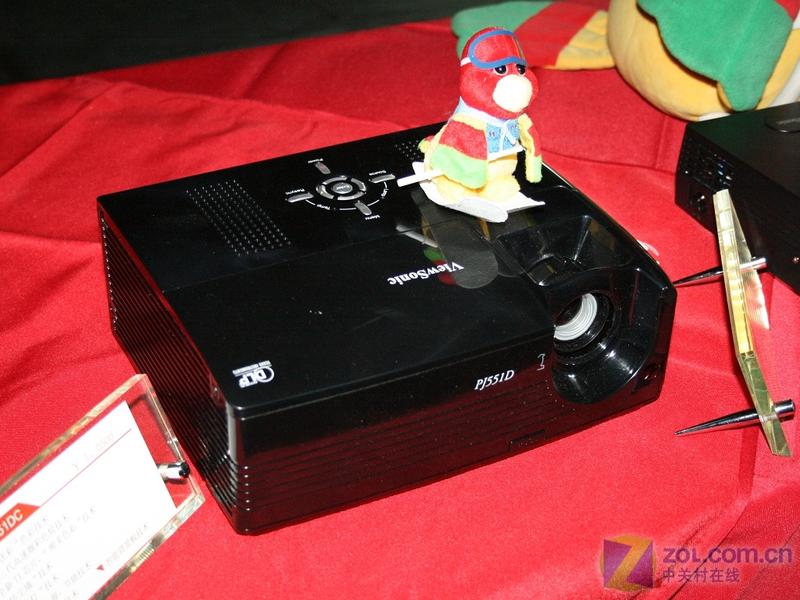 ���ɣ�ViewSonic��PJ551DͼƬ���� ��4�� -ZOL�йش����ߵ�4��