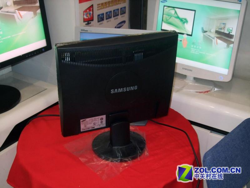 ���ǣ�Samsung��943NXͼƬ���� ��7�� -ZOL�йش����ߵ�7��