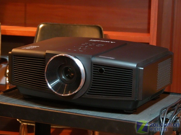������ǧԪ 1080p����HC3700ͶӰ����ͼƬ����,ͼ1-ZOL�йش����ߵ�1��