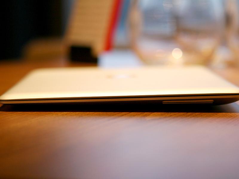 ƻ����Apple��MacBook Air(MB003CH/A)ͼƬ���� ��100�� -ZOL�йش����ߵ�100��
