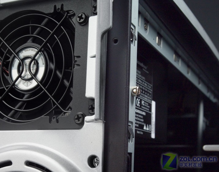 ���2699���� ������9800GX2��������ͼƬ����,ͼ5-ZOL�йش����ߵ�5��