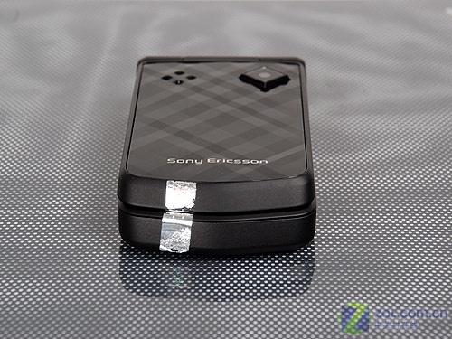 ���ᰮ���ţ�Sony Ericsson��Z555iͼƬ���� ��11�� -ZOL�йش����ߵ�11��