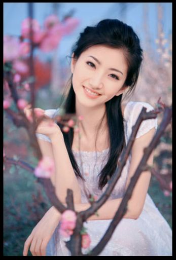 【高清图】《QQ飞车》代言人景甜图片 图9 -Z