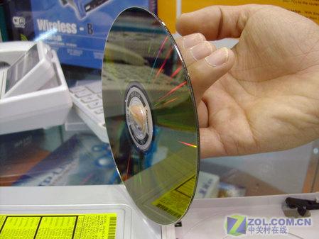 �ձ�ԭ�� 9.4G����5X DVD-RAM��ͼƬ����,ͼ7-ZOL�йش����ߵ�7��