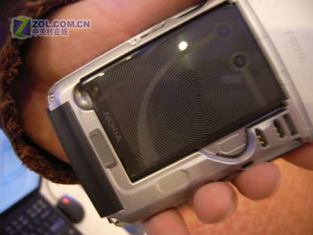 ŵ���ǣ�NOKIA��E61ͼƬ���� ��8�� -ZOL�йش����ߵ�8��