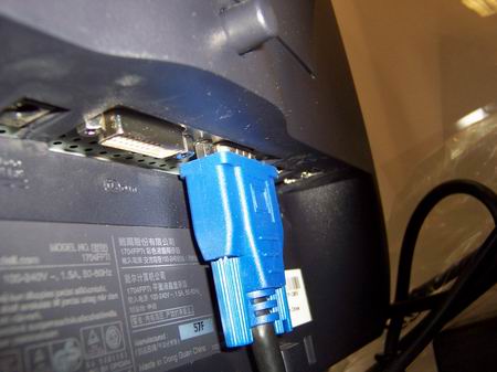 ������DELL��UltraSharp 1704FPͼƬ���� ��9�� -ZOL�йش����ߵ�9��