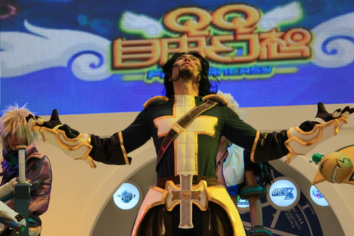 ChinaJoy08����Ѷչ̨���ݾ�����ϷCOSͼƬ����,ͼ1-ZOL�йش����ߵ�1��