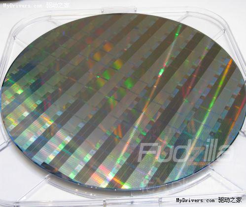 �� Intel�״�չʾ80���Ĵ�������ԲͼƬ����,ͼ1-ZOL�йش����ߵ�1��