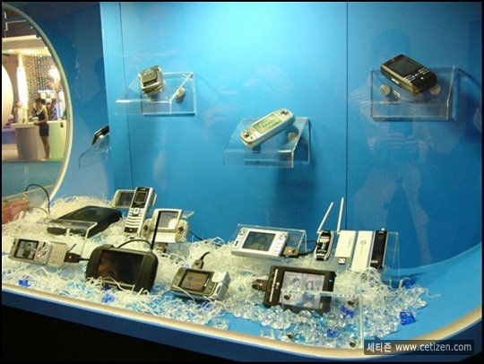 ʢ����ǰ��ɽ�˺� DMB EXPO06������ĻͼƬ����,ͼ5-ZOL�йش����ߵ�5��
