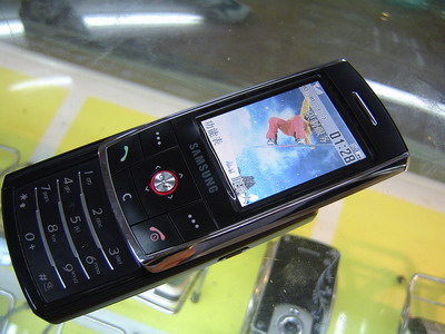 ���ǣ�Samsung��SGH-D808ͼƬ���� ��14�� -ZOL�йش����ߵ�14��