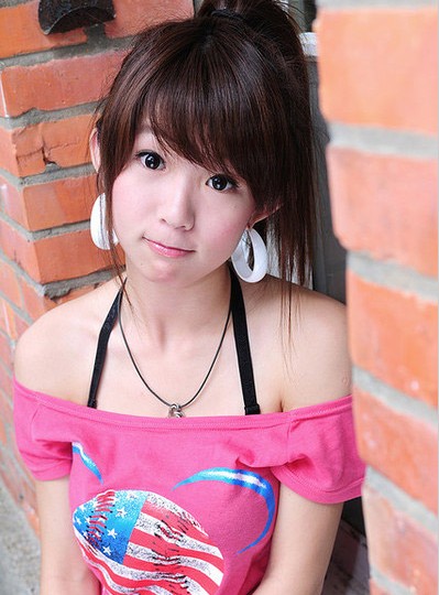 【高清图】 童颜巨乳电玩美少女瑶瑶回应豆花妹蹿红图1