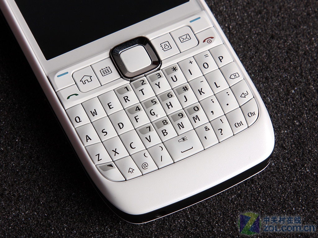 诺基亚全键盘对比_诺基亚5630对比n79_诺基亚7610功能对比