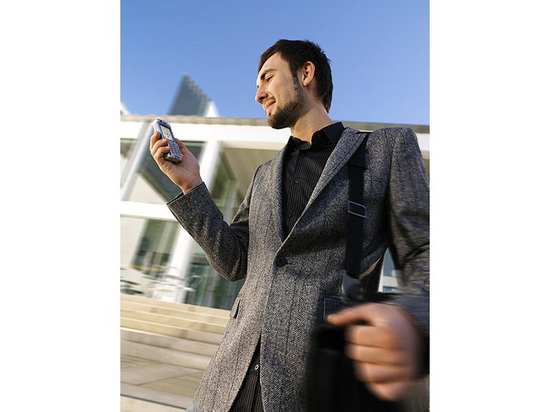 ���ᰮ���ţ�Sony Ericsson��P990iͼƬ���� ��26�� -ZOL�йش����ߵ�26��
