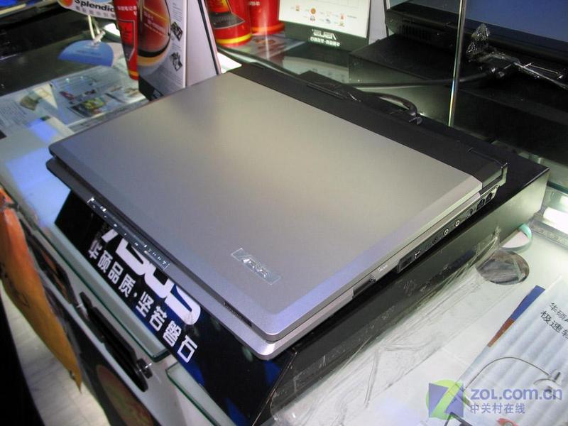 ��7300�Կ� ��˶1.8G�ʼǱ�7999ԪͼƬ����,ͼ1-ZOL�йش����ߵ�1��