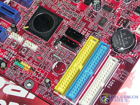 ӳ̩��BIOSTAR��PT880 Pro-A7 Combo ��1��
