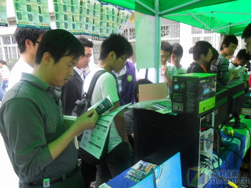 视觉天下唯我独尊 NV安徽医科大校园行_影驰