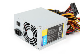 ���ѿ��ֵ��Ʒ 80PLUS��֤ ANTEC BP-430Plus ������Խͬ���ֵ�VP450P