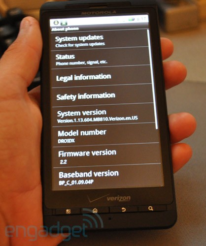 ��β���ҥ�� DROID X��ͷ��Android 2.2ͼƬ����,ͼ1-ZOL�йش����ߵ�1��