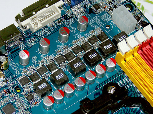 ���������Լ۱ȣ����u890GX��Ʒ����499 