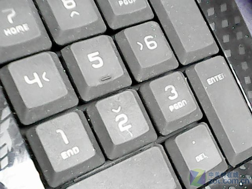 ʽ ȿ9026ͷײ 