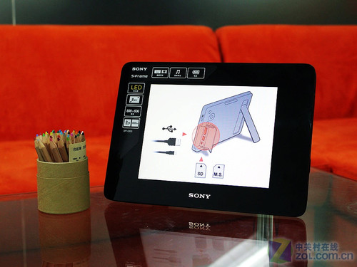 LED+视频播放! 索尼新款数码相框测试