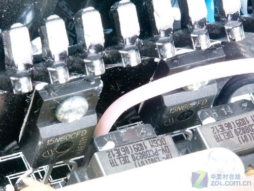 ﲻ ѿHCP1200W<A href=http://www.zhujiangroad.com/price/power.html TARGET=_blank><u><font color=#000000>Դ</font></u></a>ײ 