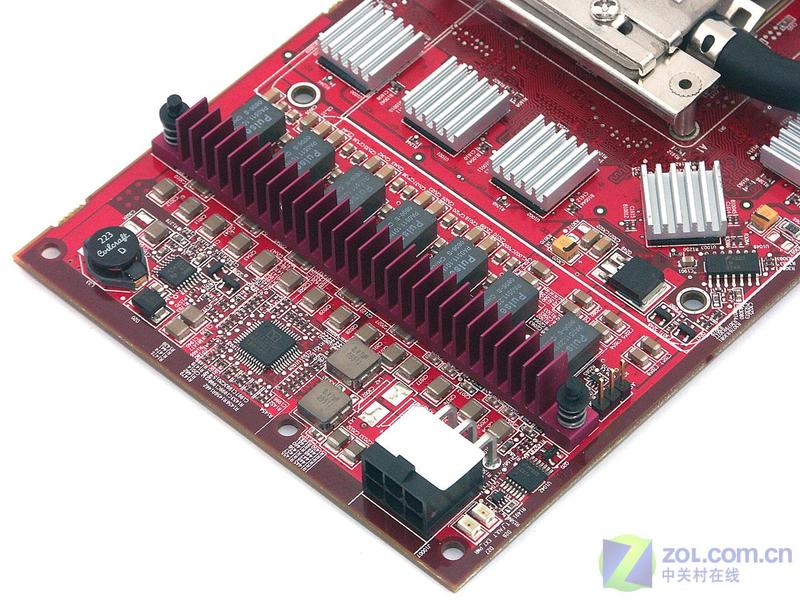 ������Sapphire��RX1900XTX TOXIC ��1��