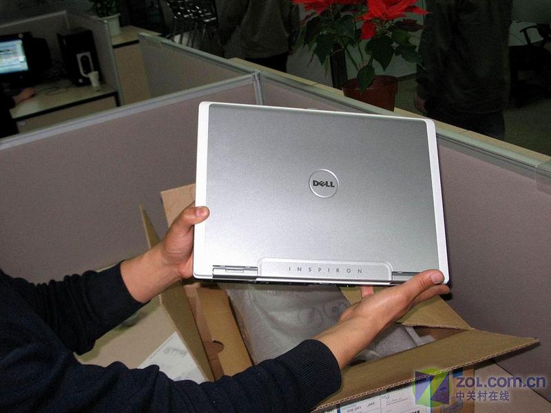 ������DELL��Inspiron 6400ͼƬ���� ��27�� -ZOL�йش����ߵ�27��