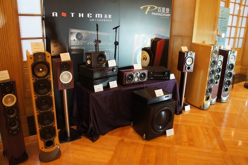 白天鹅2011:加拿大HiFi 百里登 沉稳亮相_音频新