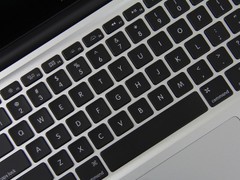 13.3英寸苹果笔记本 最新低价报7499元 