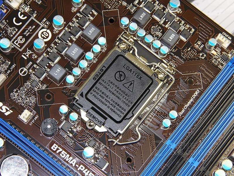 优点: 一线品牌中最便宜的,470入手。sata3.0接口,usb3.0,pcie 3.0,扩展性还不错。BIOS图形化界面很漂亮,还可以一键超频。还有就是板子很硬很结实,做工绝对让人放得下心。说明书中各种说明很详细,还配了一张驱动光盘,这就是大陆品牌所没有的。...