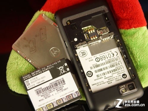 Мобильный телефон Motorola MT680 3G ROOT Мобильный телефон Motorola MT680 3G ROOT