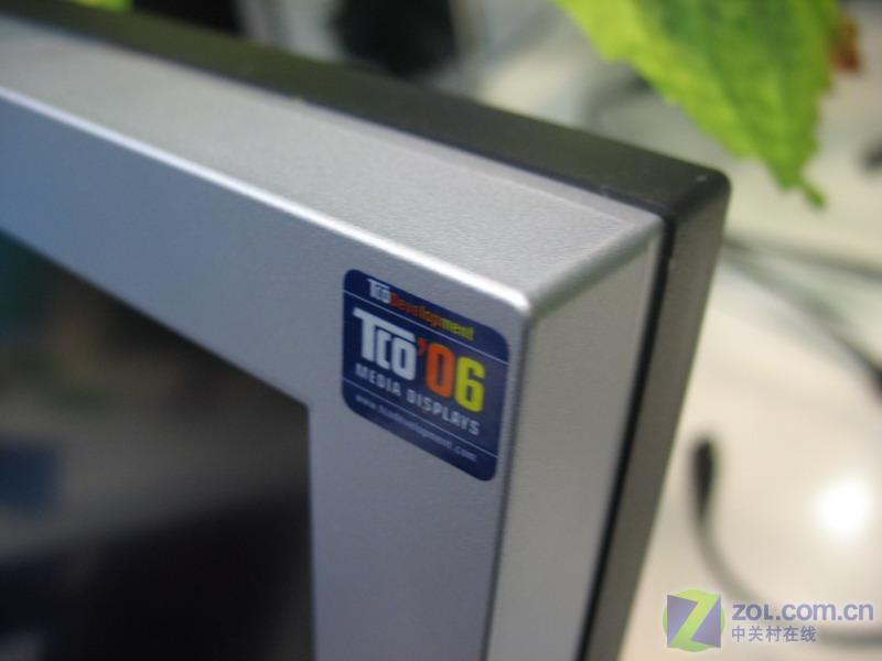 ������BenQ��FP241W ��1��