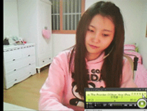 韩国可爱调皮女主持人李由美