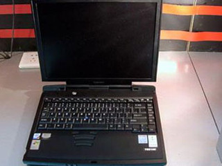 ֥Satellite 1410 PS141Q-OEDST