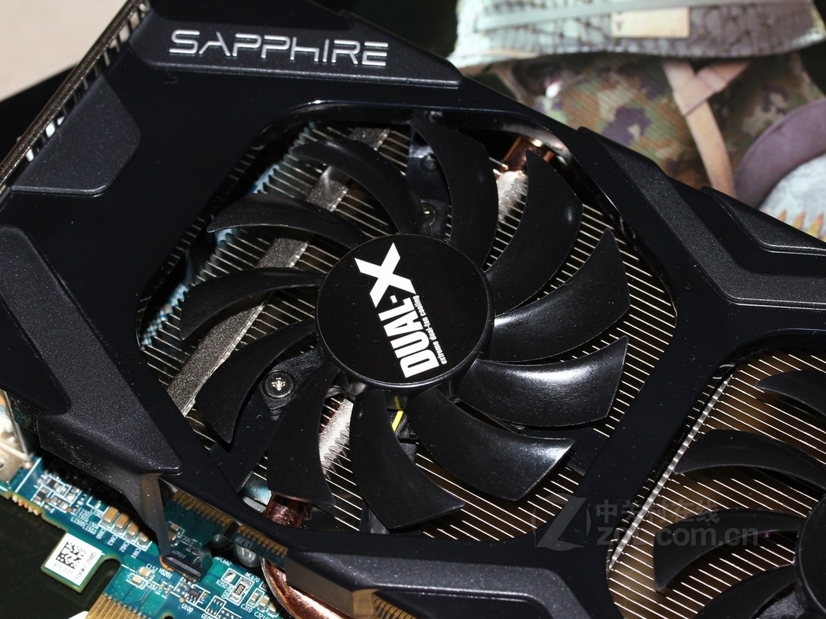 【高清图】 蓝宝石(sapphire)hd7850 1g gddr5 白金版实拍图 图71